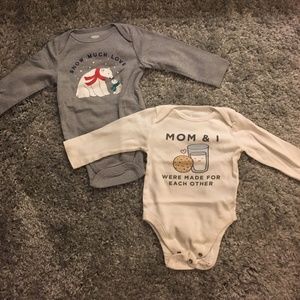 💰BOGO💰 Old Navy 2-pack Body Suits //Size 6-12 Mo